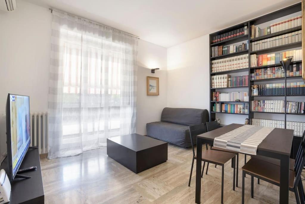Casa Kika Comoda, Luminosa E Accogliente Milan Luaran gambar