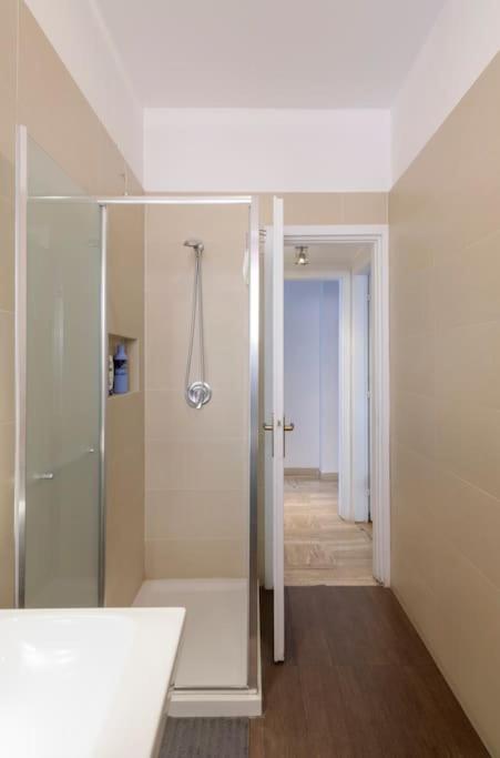 Casa Kika Comoda, Luminosa E Accogliente Milan Luaran gambar